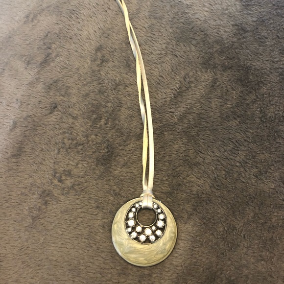 Lia Sophia necklace - Picture 1 of 3